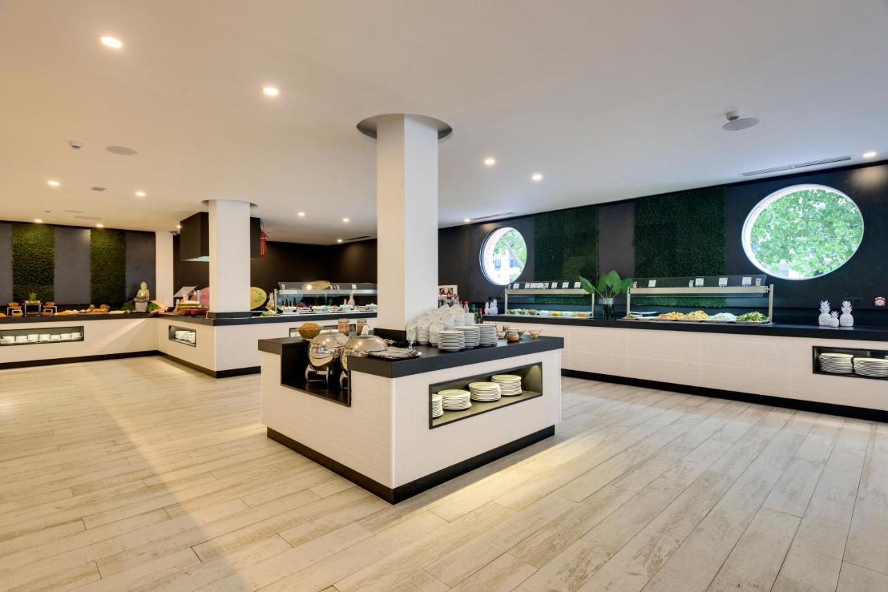 Playa Garden Selection Hotel & Spa Плая де Муро Екстериор снимка