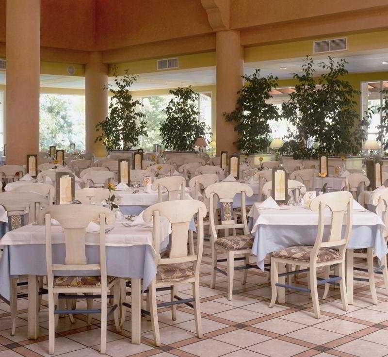 Playa Garden Selection Hotel & Spa Плая де Муро Екстериор снимка